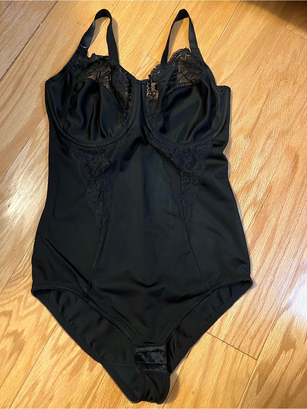 New Maidenform Shapewear 40D